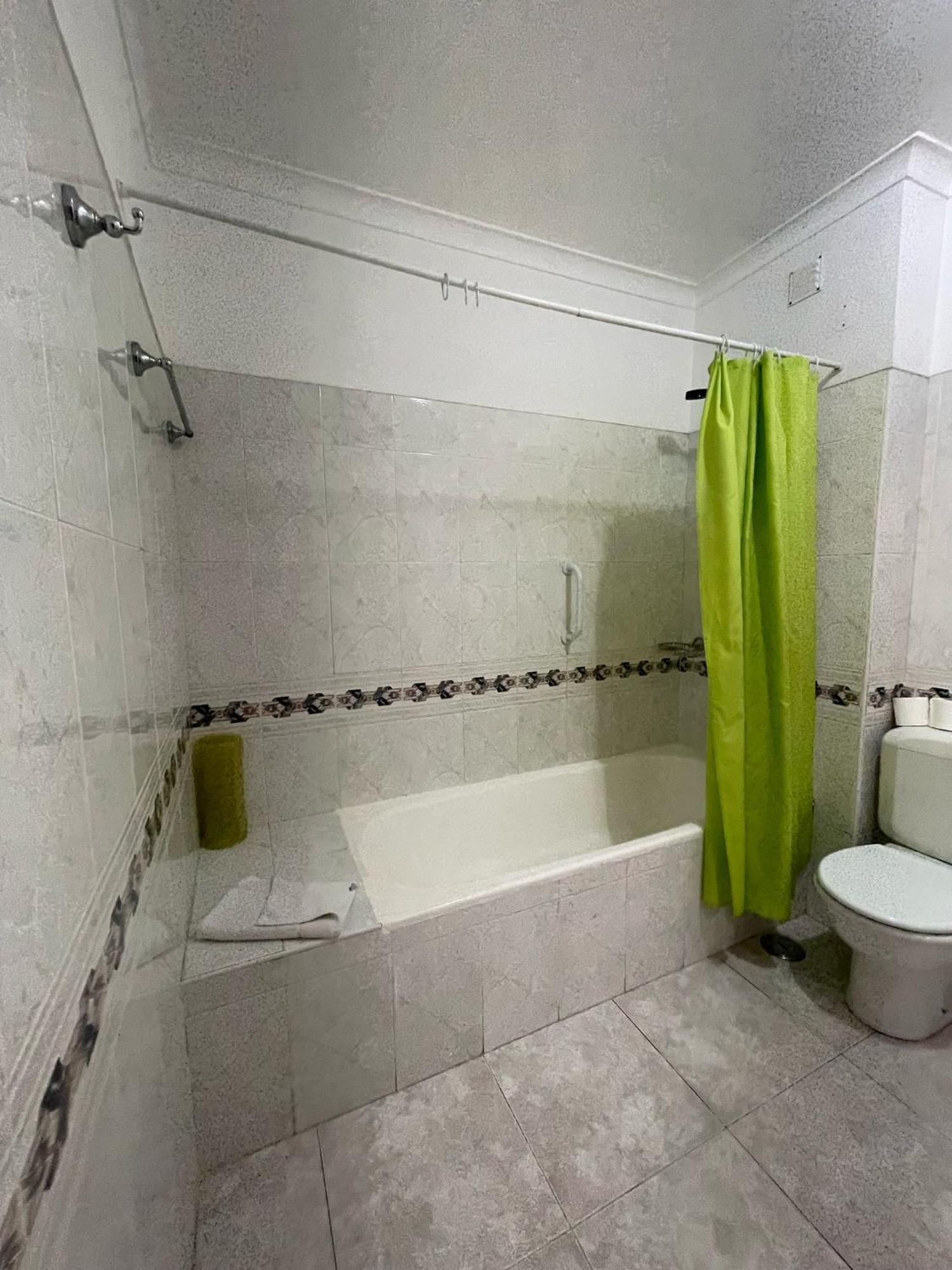 Apartamento T1 Todo Equipado アルブフェイラ エクステリア 写真